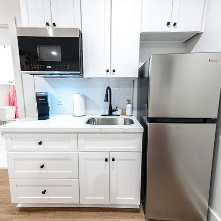 Pastel Tropics Studio Apartment Galveston Extérieur photo