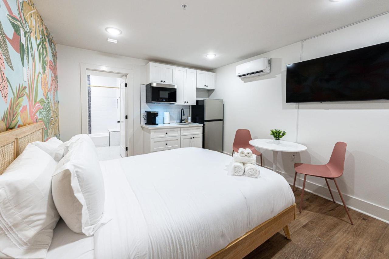 Pastel Tropics Studio Apartment Galveston Extérieur photo